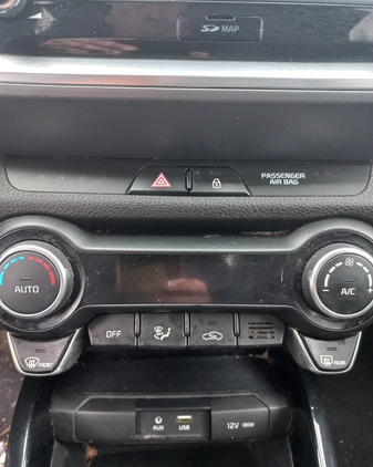 Kia Stonic cena 46900 przebieg: 88321, rok produkcji 2020 z Oleśnica małe 121